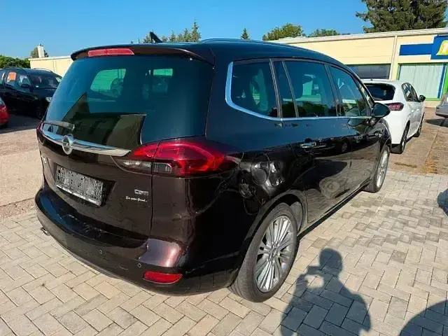 Gebraucht Opel Zafira Tourer Innovation 165 PS (121 kW) 2012 Braun Van / Kleinbus
