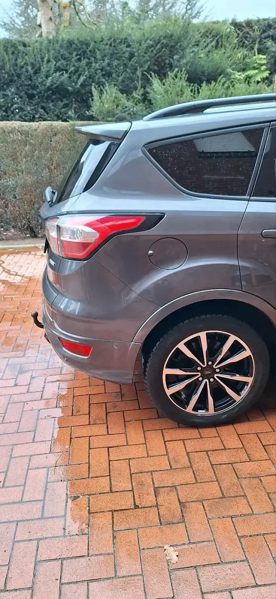Gebraucht Ford Kuga ST-Line 2018 Grau SUV