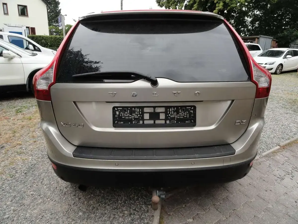 Occasion Volvo XC60 136 ch (100 kW) 2013 Seashell / metallic SUV