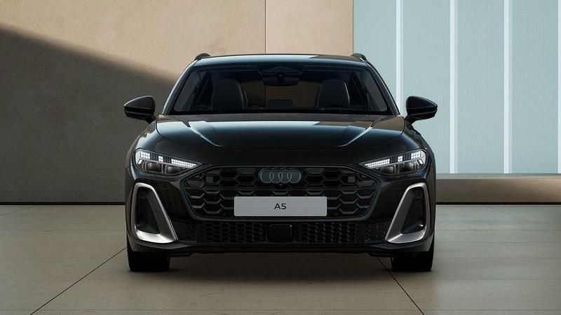 Gebraucht Audi A5 Ambiente 204 PS (150 kW) 2025 Mythosschwarz metallic Kombi