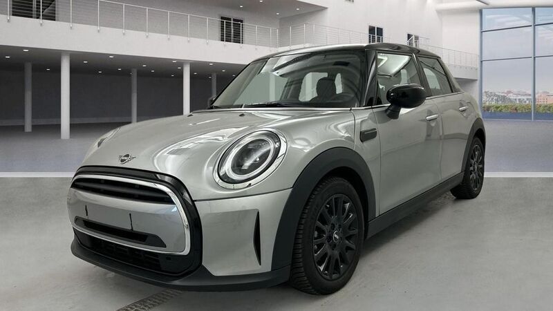 Melting silver metallic Gebraucht 2024 Mini Cooper Premium Kleinwagen | 27.990 € - Bild 1/4
