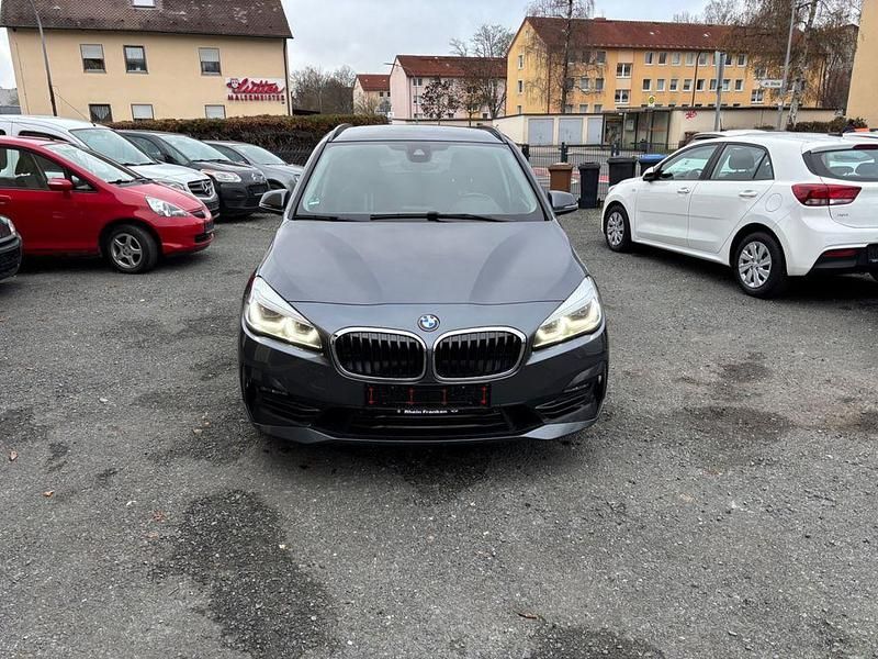 Gebraucht BMW 218 Active Tourer Sport Line 150 PS (110 kW) 2019 Grau Van / Kleinbus