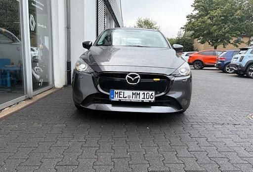 Gebraucht Mazda 2 Center-Line 90 PS (66 kW) 2023 Machine gray Limousine