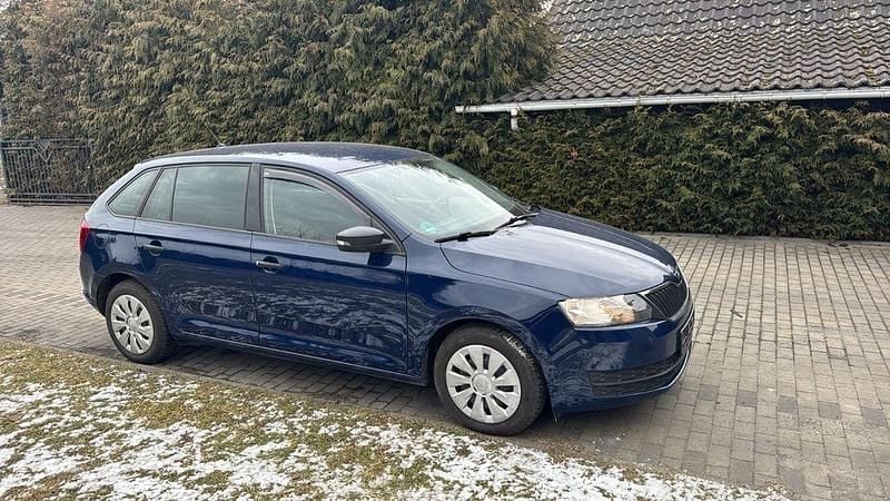 Gebraucht Skoda Rapid Active 90 PS (66 kW) 2017 Blau Kleinwagen