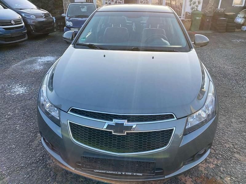 Gebraucht Chevrolet Cruze 113 PS (83 kW) 2010 Pewter grey met(g) (metallic) Limousine