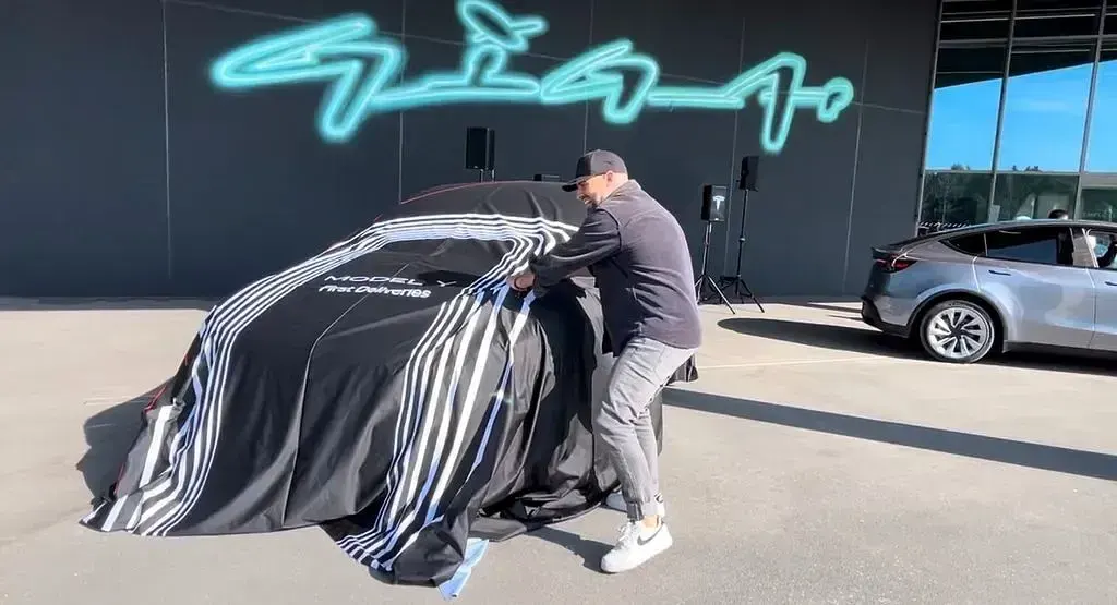 Gebraucht Tesla Model Y 274 kW (373 PS) 2025 Schwarz SUV