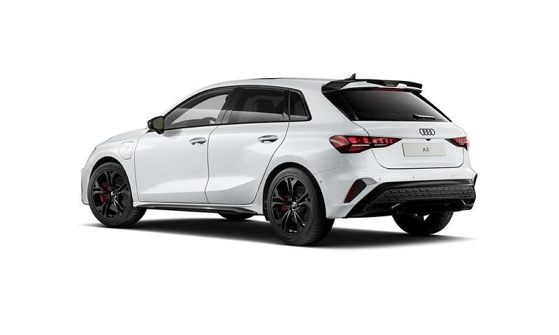 Gebraucht Audi A3 S-Line 272 PS (200 kW) 2025 Gletscherweiß metallic Limousine