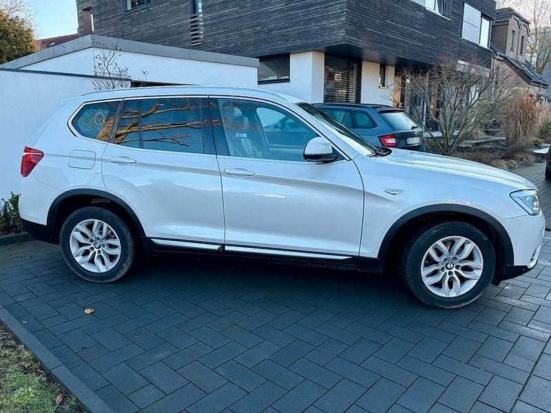 Weiß Gebraucht 2016 BMW X3 xLine SUV | 15.499 € (Guter Preis) - Bild 1/4