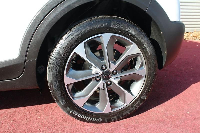 Gebraucht Kia Stonic Spirit 120 PS (88 kW) 2018 Schwarz SUV