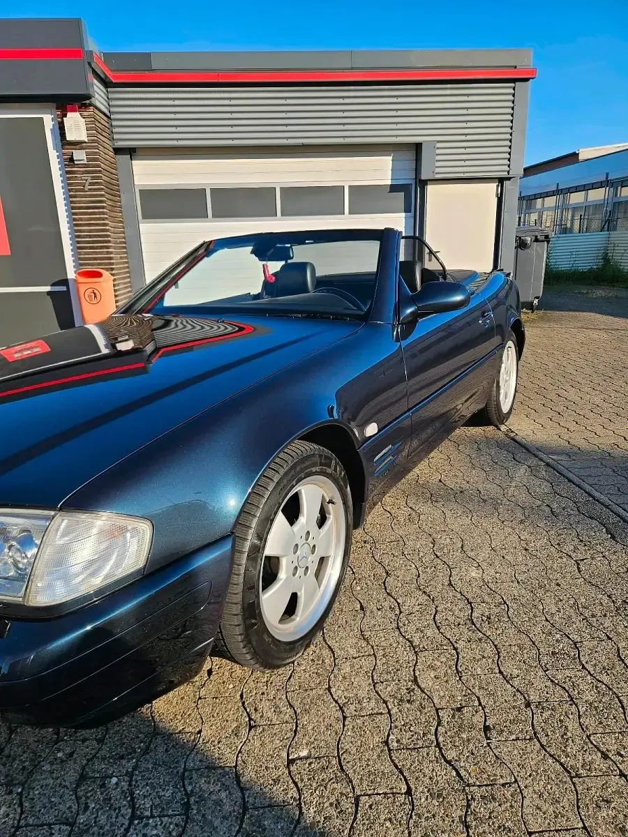 Gebraucht Mercedes SL500 306 PS (225 kW) 1999 Andere farben Cabrio