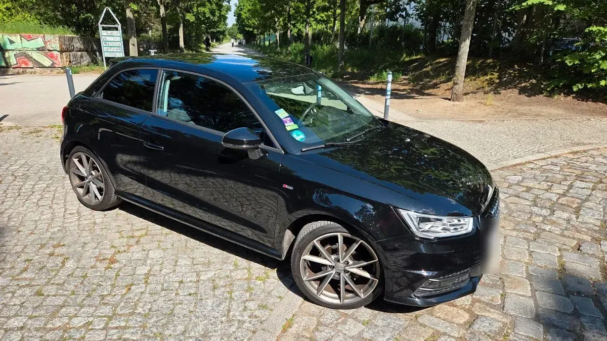 Gebraucht Audi A1 S-Line 95 PS (69 kW) 2016 Schwarz Kleinwagen