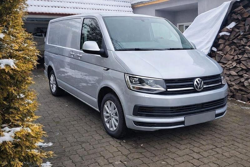 Gebraucht VW T6 150 PS (110 kW) 2016 Silber Van