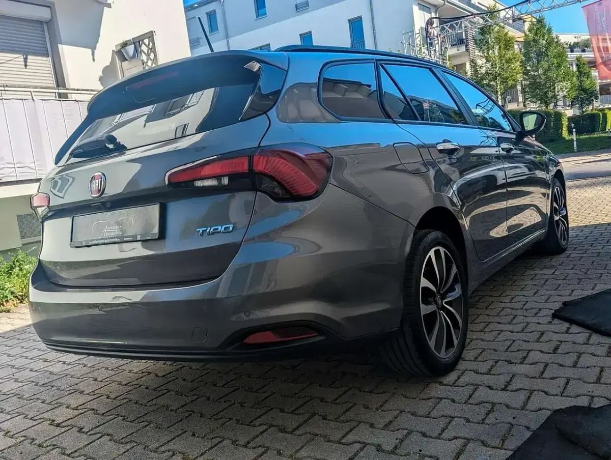 Gebraucht Fiat Tipo Lounge 120 PS (88 kW) 2020 Grau Kombi