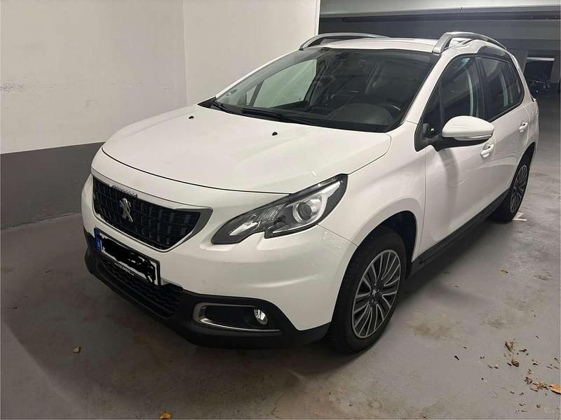 Weiß Gebraucht 2018 Peugeot 2008 SUV | 13.000 € (Fairer Preis) - Bild 1/4