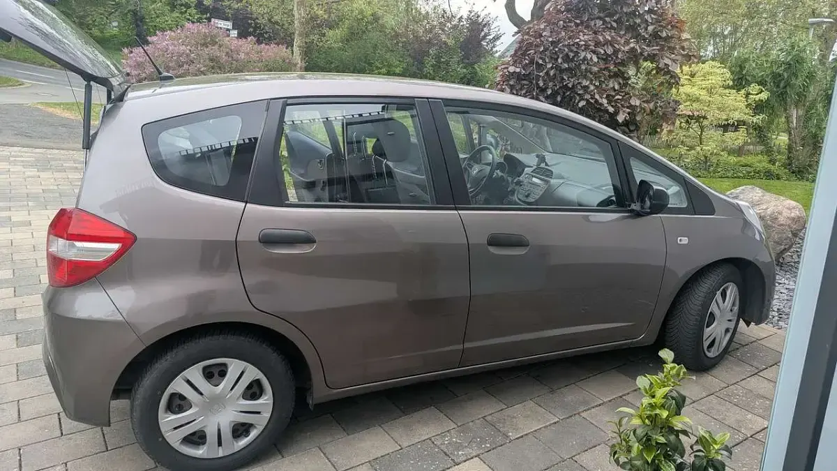Gebraucht Honda Jazz Trend 90 PS (66 kW) 2013 Braun Kleinwagen