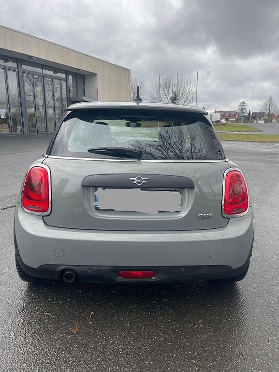 Gebraucht Mini ONE 102 PS (75 kW) 2019 Grau Kleinwagen