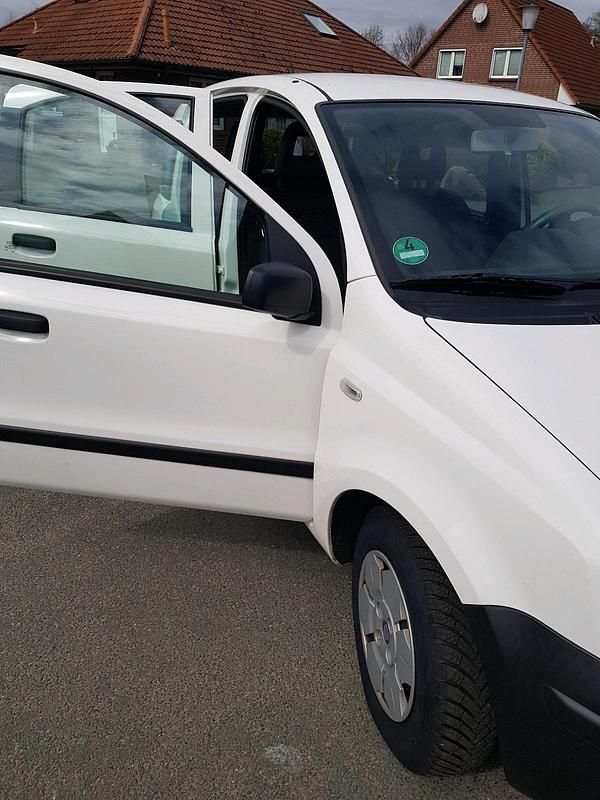 Occasion Fiat Panda 54 ch (39 kW) 2009 Blanc Citadine