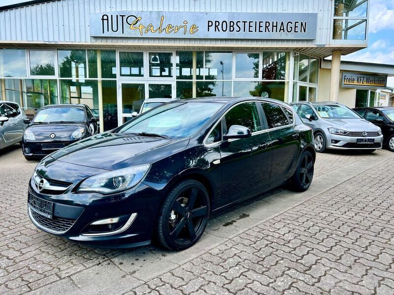 Schwarz Gebraucht 2014 Opel Astra Innovation Limousine | 5.490 € (Fairer Preis) - Bild 1/4
