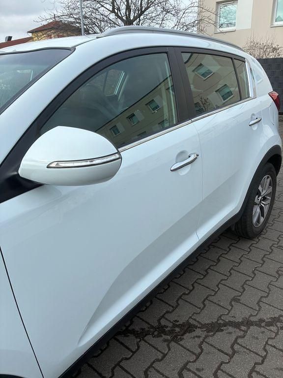 Gebraucht Kia Sportage Vision 116 PS (85 kW) 2015 Weiß SUV