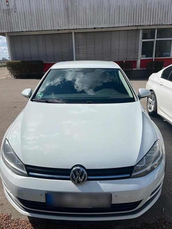 Gebraucht VW Golf VII 140 PS (102 kW) 2013 Weiß Limousine