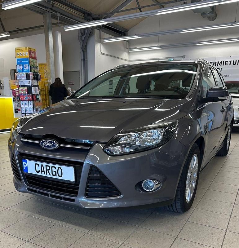 Używany Ford Focus Titanium 150 KM (110 kW) 2012 Brązowy Kombi