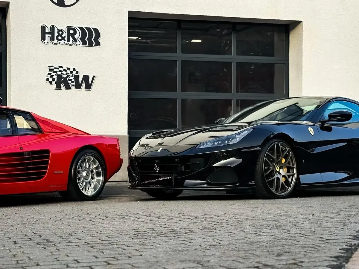 Gebraucht Ferrari Portofino 620 PS (456 kW) 2022 Schwarz Cabrio