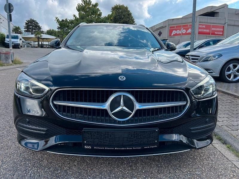 Schwarz Gebraucht 2022 Mercedes C220 Limousine | 23.950 € (Guter Preis) - Bild 1/4
