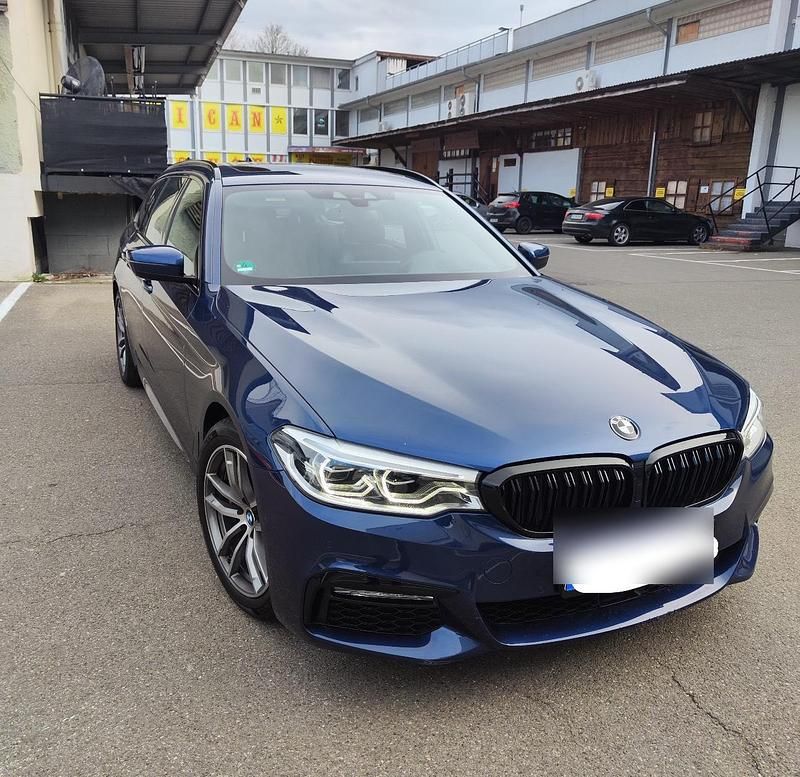 Blau Gebraucht 2017 BMW 530 M Sport Kombi | 29.000 € - Bild 1/3