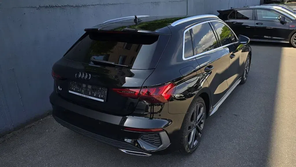 Gebraucht Audi A3 S-Line 150 PS (110 kW) 2022 Schwarz Limousine