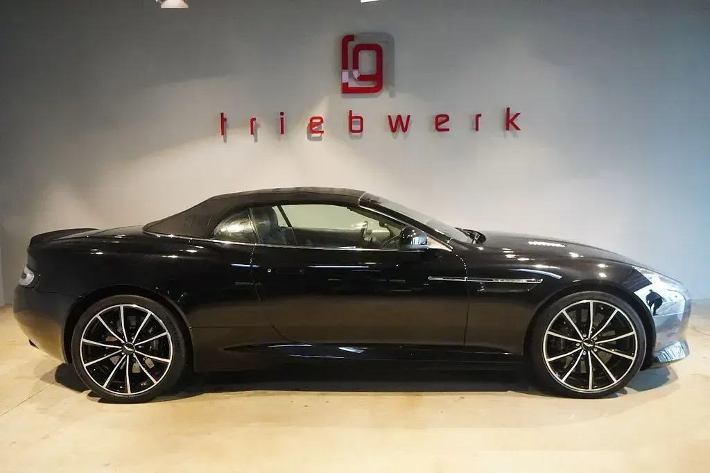Gebraucht Aston Martin DB9 548 PS (403 kW) 2015 Andere Cabrio