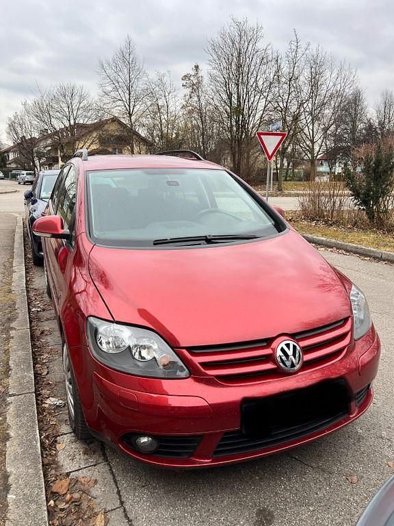 Gebraucht VW Golf Plus Cross United 122 PS (89 kW) 2008 Rot Van / Kleinbus