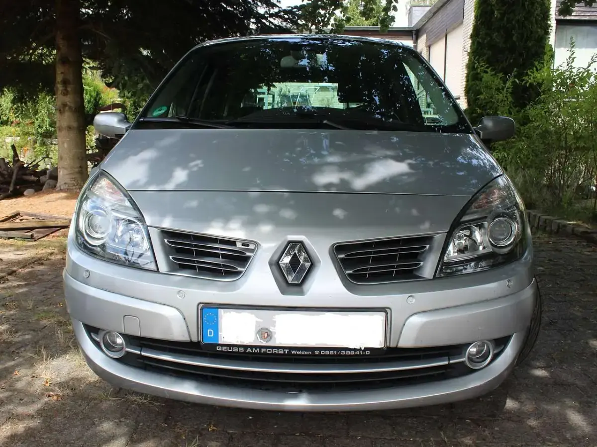 Gebraucht Renault Scénic II Exception 111 PS (81 kW) 2008 Silber Van / Kleinbus
