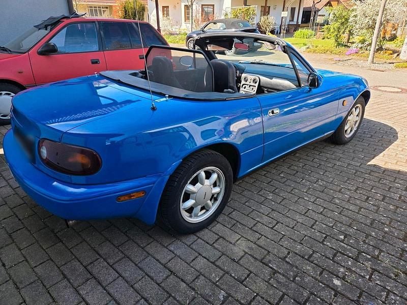 Second-hand Mazda MX5 115 CP (84 kW) 1991 Albastru Cabrio
