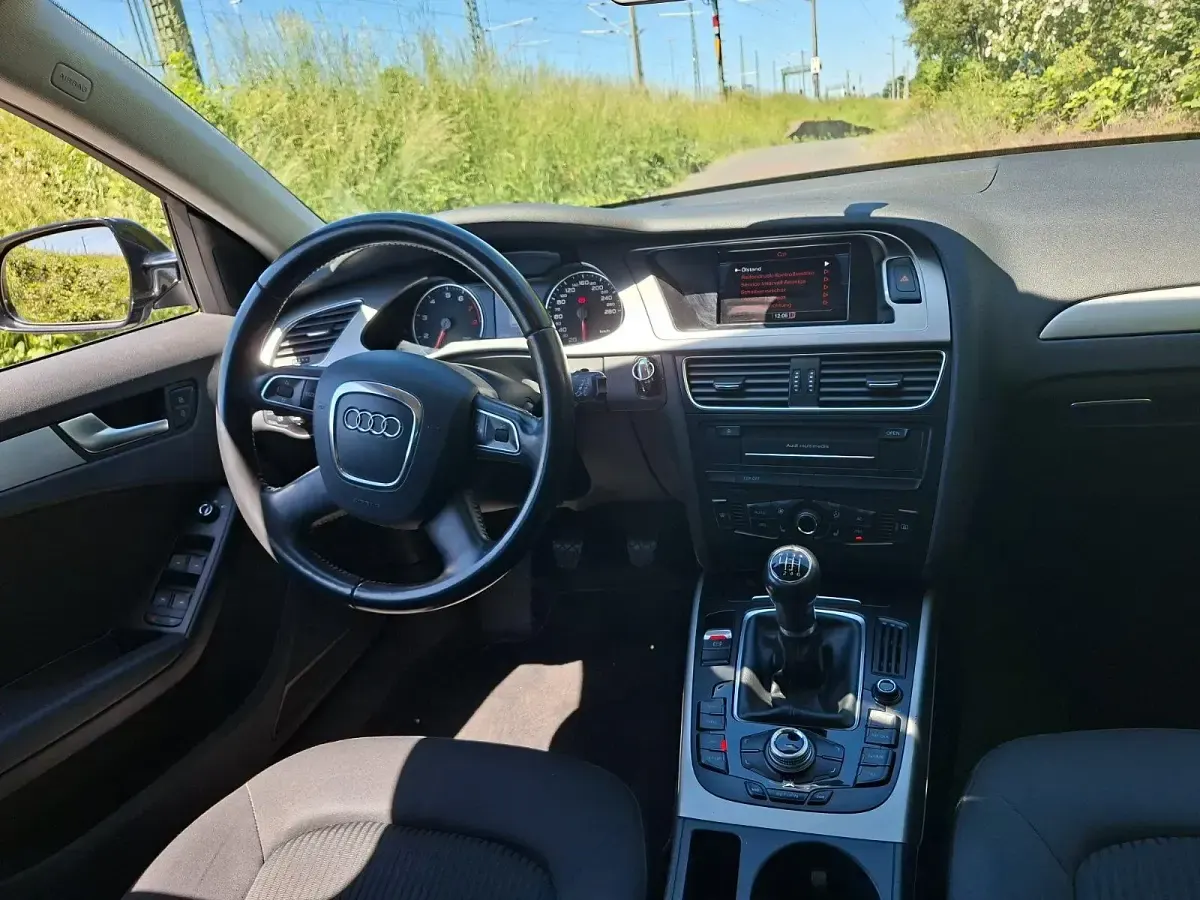 Gebraucht Audi A4 Attraction 120 PS (88 kW) 2009 Schwarz Kombi
