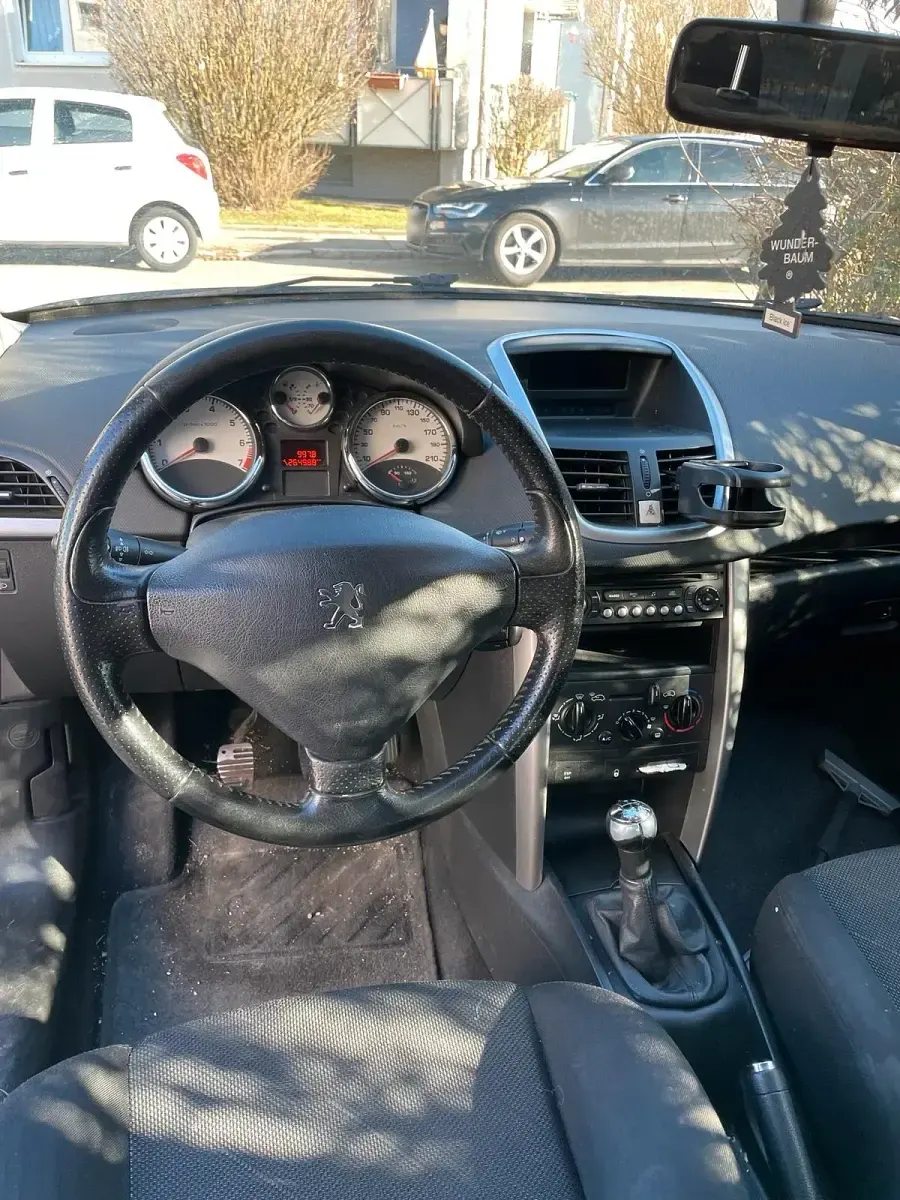 Gebraucht Peugeot 207 120 PS (88 kW) 2009 Schwarz Kleinwagen