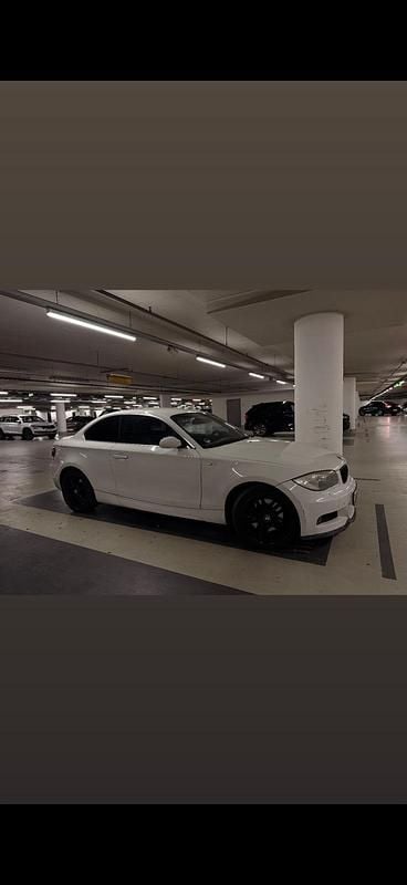 Gebraucht BMW 123 Coupé 204 PS (150 kW) 2008 Weiß Coupé
