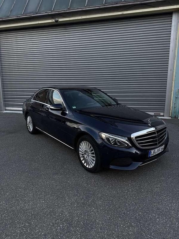 Blau Gebraucht 2014 Mercedes C200 Limousine | 18.899 € (Fairer Preis) - Bild 1/4