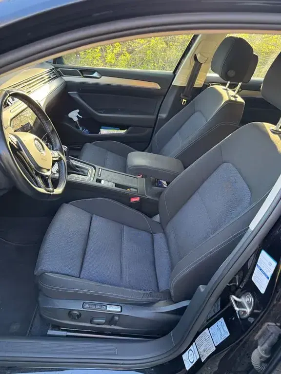 Second-hand VW Passat GTE 218 CP (160 kW) 2017 Negru Break