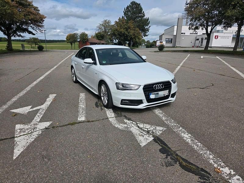 Weiß Gebraucht 2015 Audi A4 S-Line Limousine | 14.999 € (Fairer Preis) - Bild 1/4
