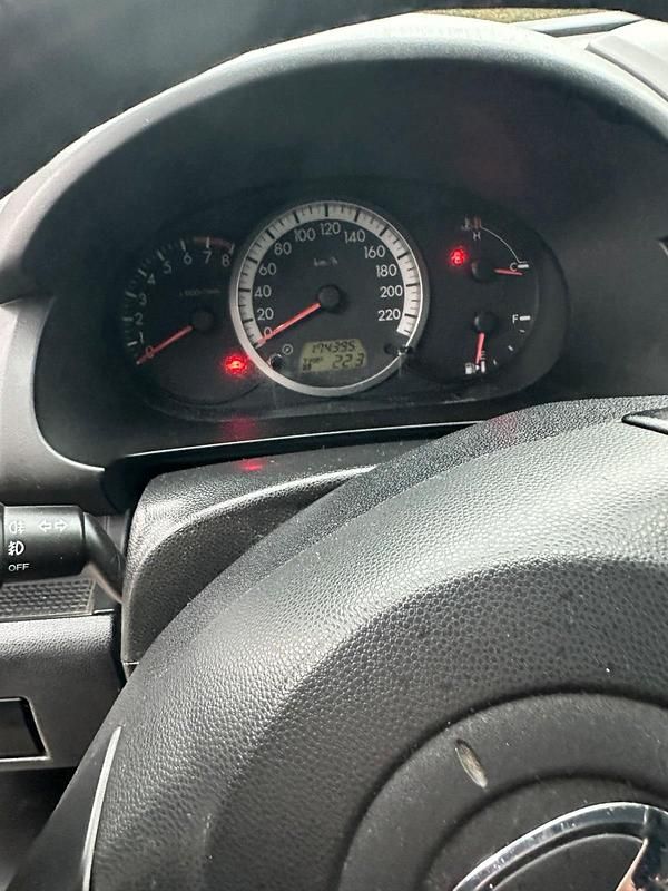 Gebraucht Mazda 5 146 PS (107 kW) 2006 Schwarz Van / Kleinbus