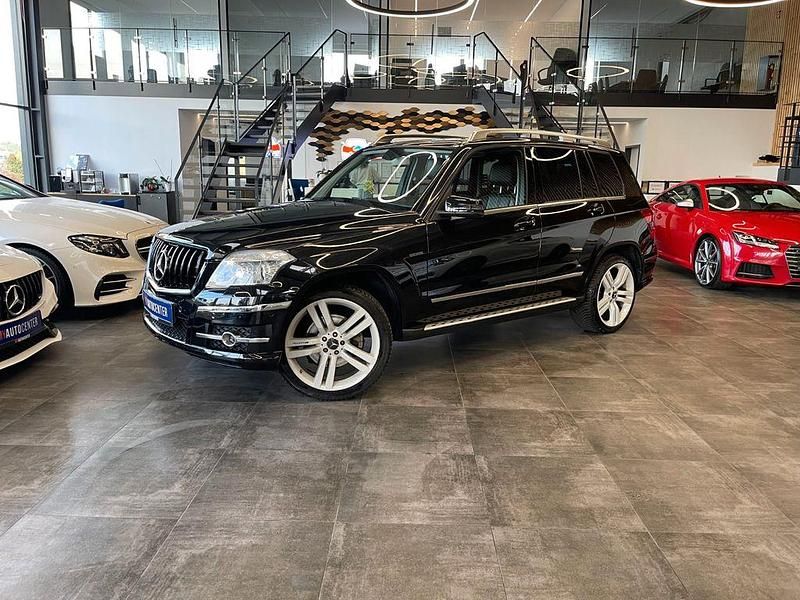 Schwarz Gebraucht 2008 Mercedes GLK350 Sport SUV | 13.899 € (Fairer Preis) - Bild 1/4