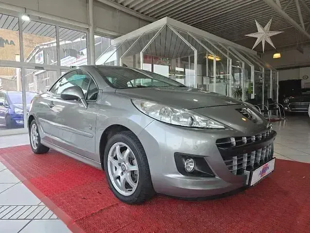 Occasion Peugeot 207 CC Roland Garros 120 ch (88 kW) 2010 Cabriolet