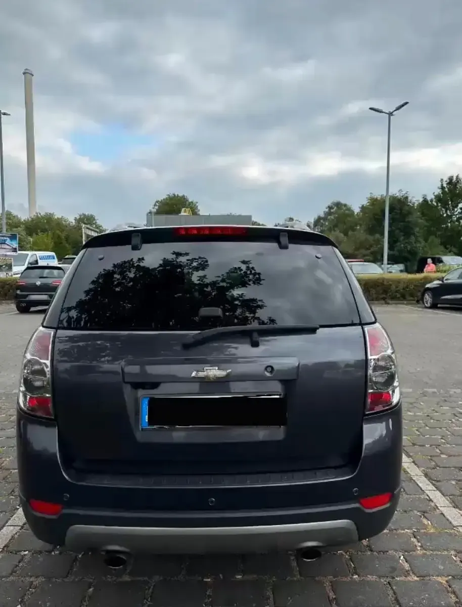 Gebraucht Chevrolet Captiva 184 PS (135 kW) 2012 Grau SUV