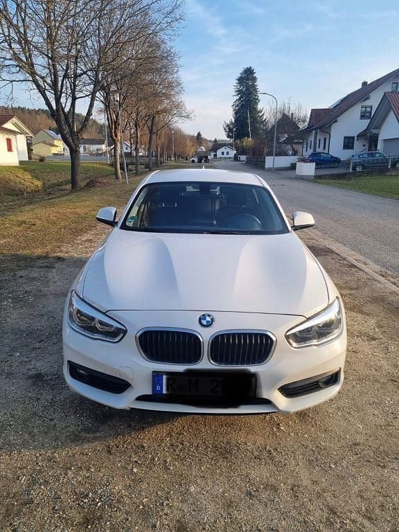 Gebraucht BMW 118 150 PS (110 kW) 2016 Weiß Kleinwagen