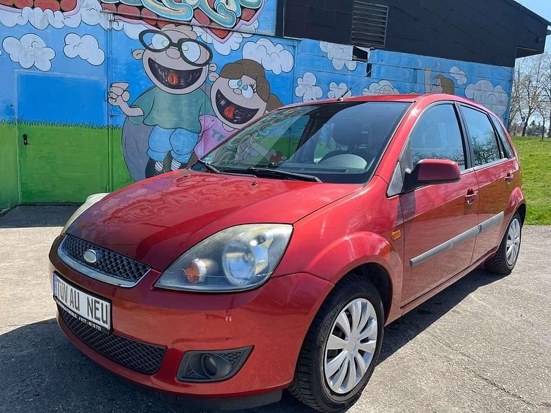 Tango Gebraucht 2006 Ford Fiesta Ghia Kleinwagen | 3.550 € (Teuer) - Bild 1/4