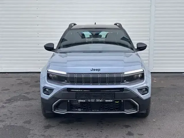 Neu Jeep Avenger Overland 145 PS (106 kW) 2026 Grau SUV