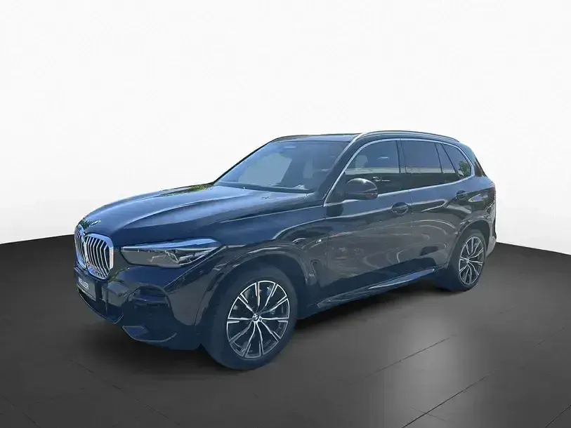 Gebraucht BMW X5 M Sport 352 PS (258 kW) 2023 Black sapphire (schwarz) SUV