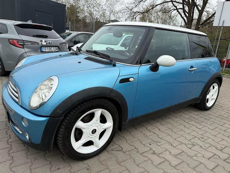 Second-hand Mini Cooper 116 CP (85 kW) 2004 Albastru Hatchback