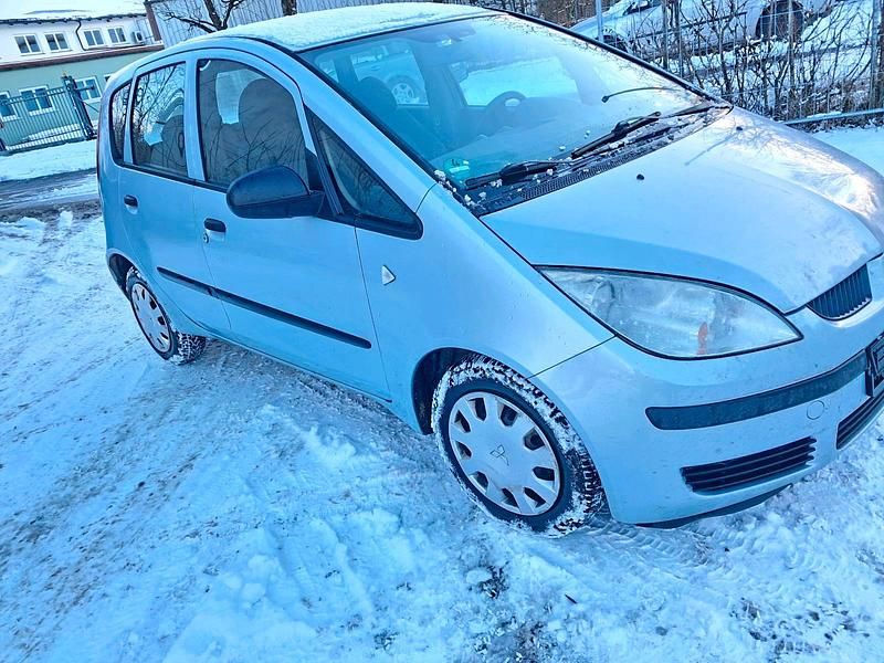 Second-hand Mitsubishi Colt 95 CP (69 kW) 2007 Albastru Hatchback