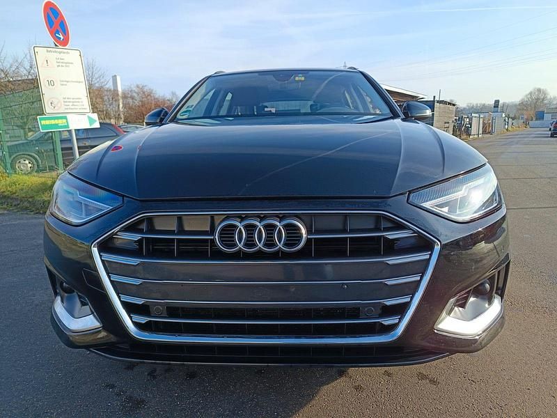 Second-hand Audi A4 Advanced 163 CP (119 kW) 2021 Negru Break